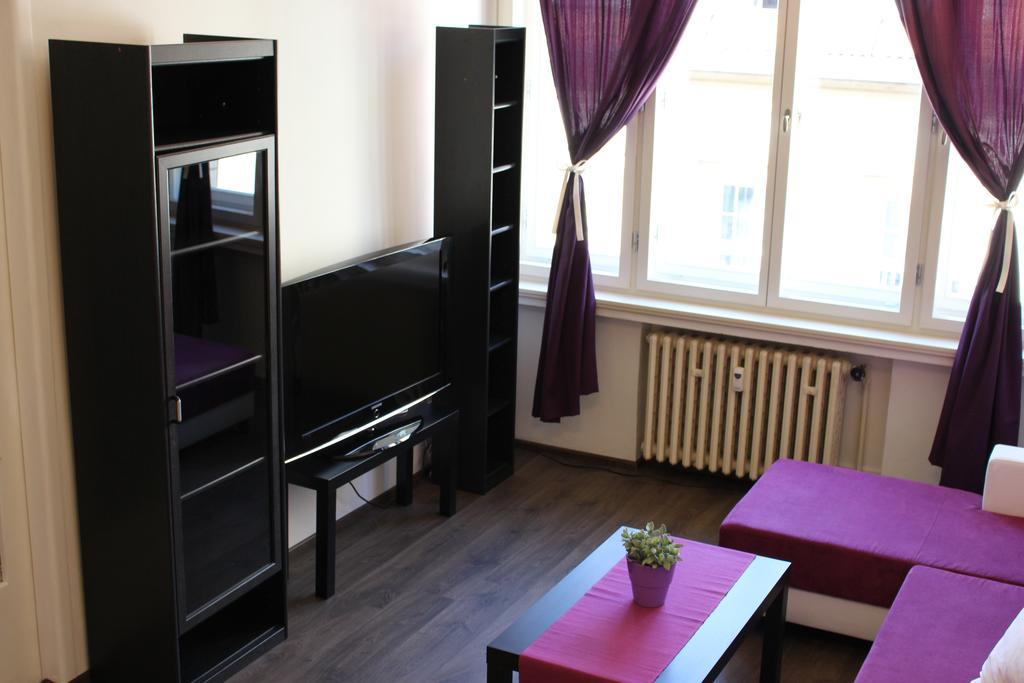 Go Native Prague Apartment Exterior photo